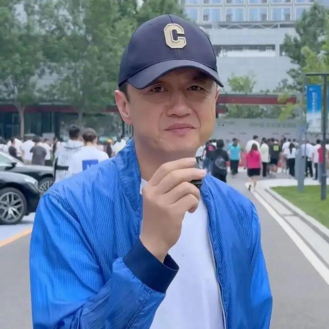 郑爽骗粉丝去缅北?李亚鹏靠网友集资千万?韩红过气营销人设?董子健孙怡复合了?姐弟CP男星说谎卖惨?(组图) - 4