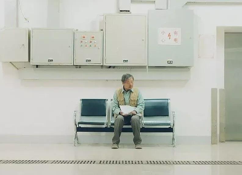 一个科幻小说家患上“老年痴呆“ 如何度过他的一天（组图） - 3