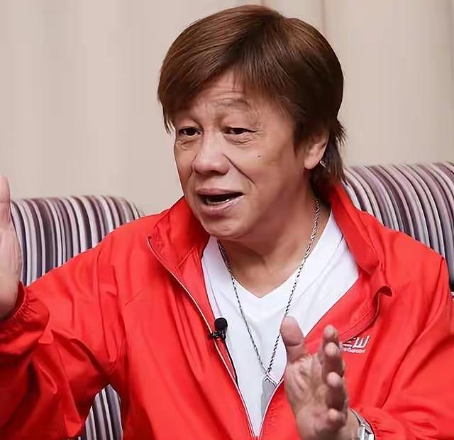 梁小龙去世，死因成谜，狂发生前视频，承认婚内出轨，妻子很漂亮（组图） - 7