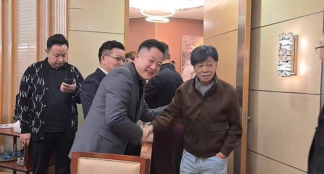 梁小龙离世前10几个小时仍赚钱养家！现场签合同，还耍了一套动作（组图） - 10