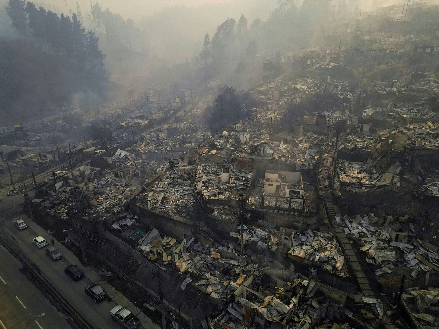 智利山火最少16人死亡，总统博里奇宣布两地区进入灾难状态（组图） - 3