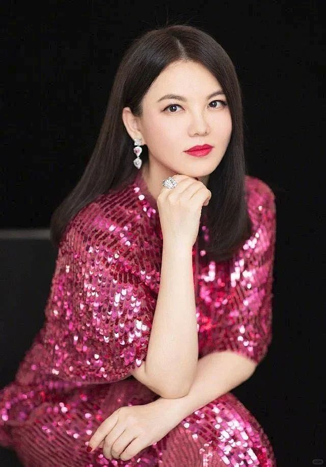 “富婆”李湘栽了:这20年的钱,她到底赚得有多野?(组图) - 5
