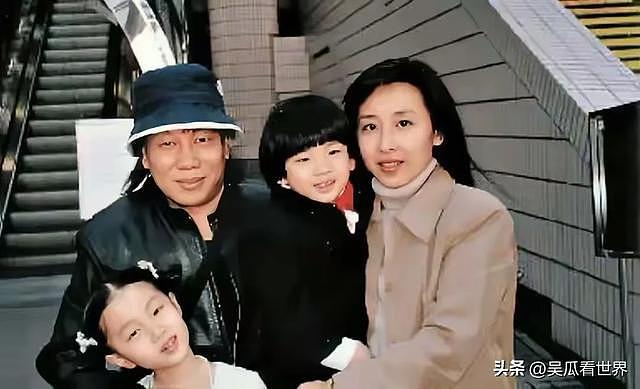 香港明星梁小龙去世，享年77岁，两任妻子都是大美女（组图） - 19