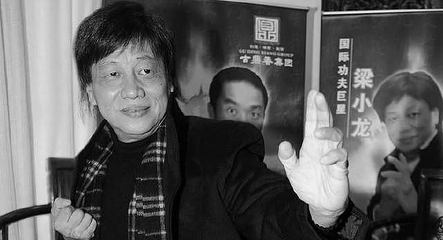 梁小龙离世前10几个小时仍赚钱养家！现场签合同，还耍了一套动作（组图） - 7