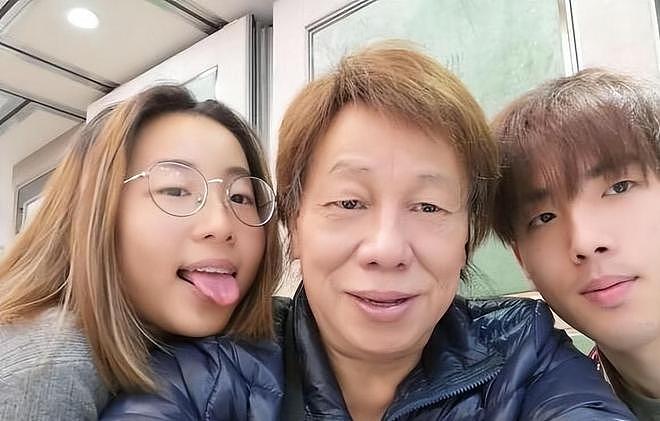 梁小龙家庭情况：有2任妻子3名子女，现任很漂亮，女儿是功夫高手（组图） - 21