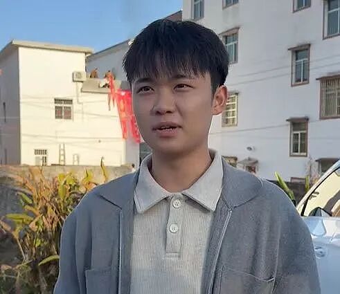 【情感】被拐21年后，小伙毅然卖掉婚房婚车改户口，回到亲生父母身边，是“无情”还是（组图） - 8