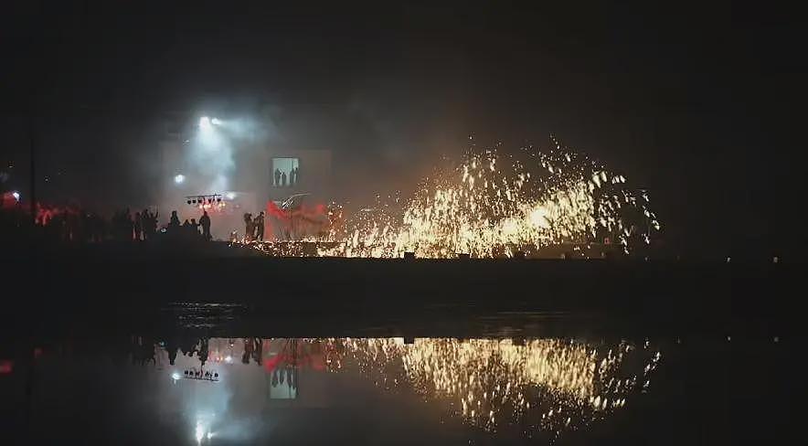 数千人到场，10万人围观，“杀年猪”凭啥让全网提前过年（组图） - 9