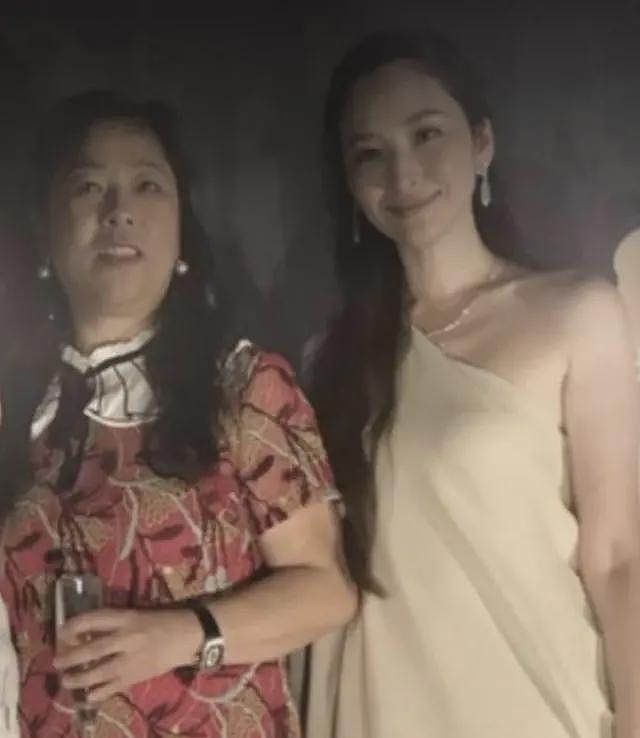吴佩慈68岁婆婆自曝已再婚，美国籍丈夫小28岁，称与儿子已无联系（组图） - 6