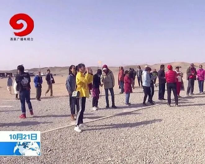 网友给贵妃穿衣后又开始全国“巡骂”,景区雕塑咋成了挨批重灾区(组图) - 13