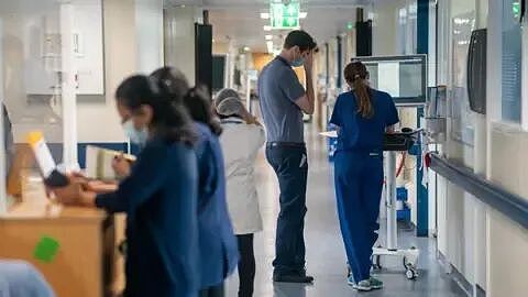 受够了NHS，英国女子跑到中国看病，全程高效费用还低，英国人：发教程（组图） - 5