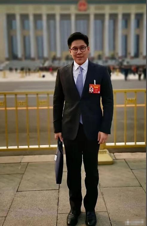 霍启刚房产信息暗含深意，霍震霆能为赌王家站台，却不让他沾边（组图） - 12