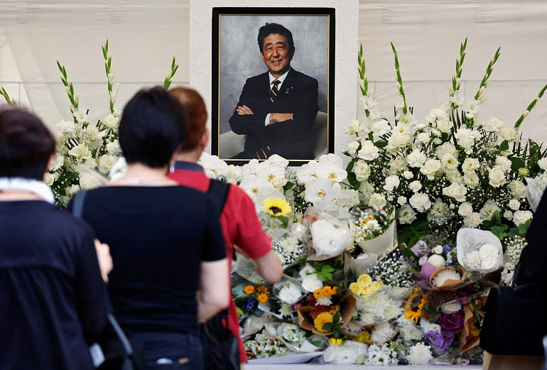 安倍遇刺案:凶手山上彻也判囚终身!日检方曾形容“战后史无前例罪行”(组图) - 2