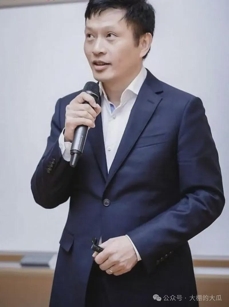 套现两亿携情妇跑路！迅雷爆出狗血男女总裁案（组图） - 4