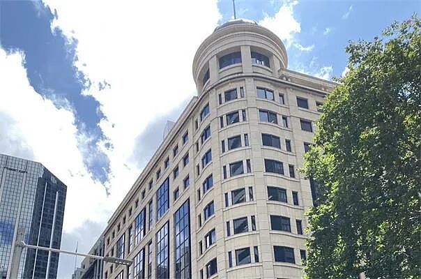欧盟拟反制美国加征关税 加拿大百年来首次模拟美国军事入侵 中澳铁矿石谈判进行时：必和必拓力拓罕见联手 国防股飙升势头或持续数年 - 5