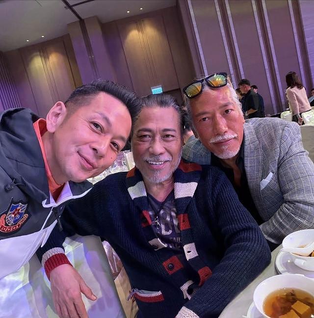 港圈史诗级聚会！周润发刘德华同框，谭咏麟开唱，陈百祥缺席（组图） - 4