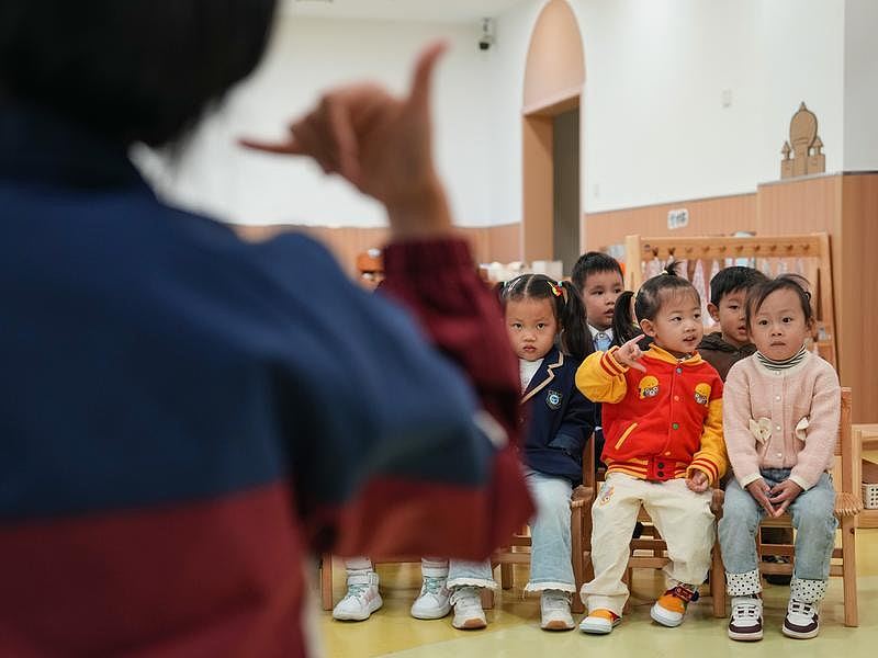 中国2025年仅792万人出生，人口学家：倒退回乾隆时代水平（组图） - 2