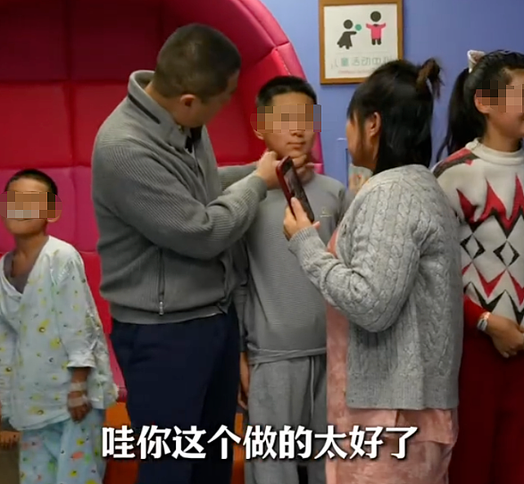 【情感】李亚鹏“哭穷”上热搜!33万人捐1857万,前妻也来点赞,背后的故事让全网破防(组图) - 17