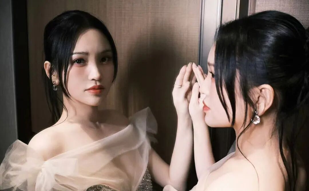 过气女星,靠姐弟恋翻身(组图) - 6