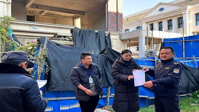 市民举报3600平违建存续8年,官方:违建人患病不能强拆(组图) - 13