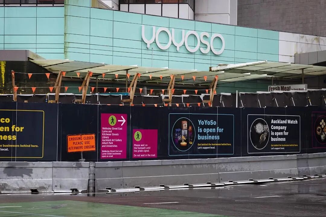 大规模山体滑坡摧毁假日公园,多人下落不明;新西兰机票价一飞冲天,暴涨33%;负债1160万,Yoyoso债务背景曝光(组图) - 10