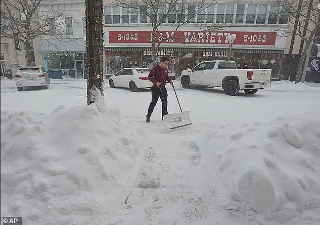 美气象圈彻底炸锅：体感 -50°F！史诗级寒潮横扫全美，2亿人拉响极寒警戒（组图） - 6