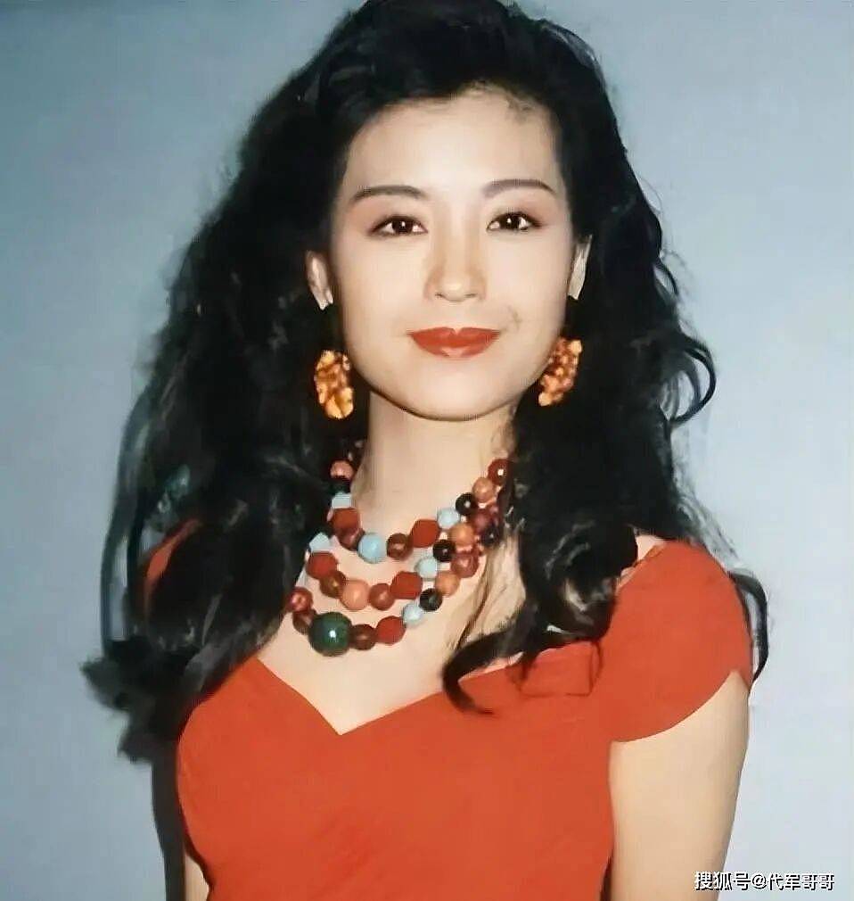 她21岁嫁52岁富豪，结婚13天老公离世，打10年官司（组图） - 1