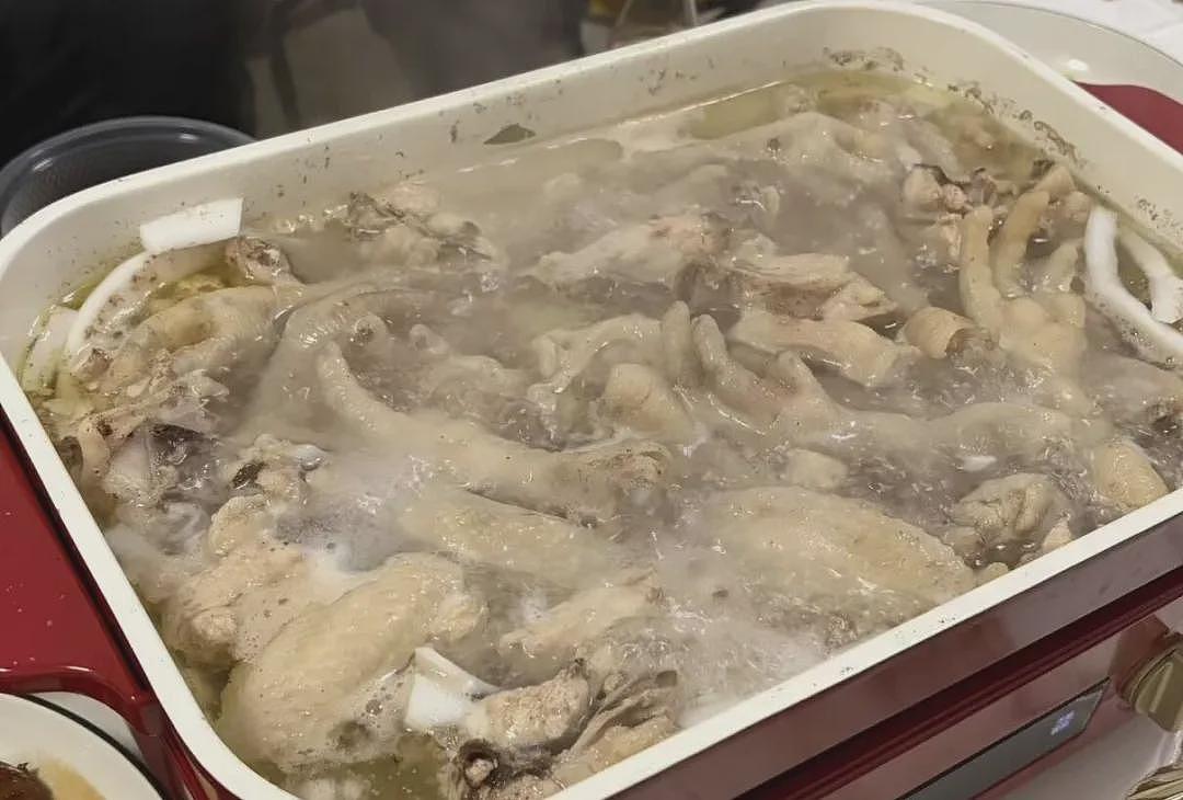 “没人不爱吃的顶流美食”，正被拼多多送上全国餐桌（组图） - 6