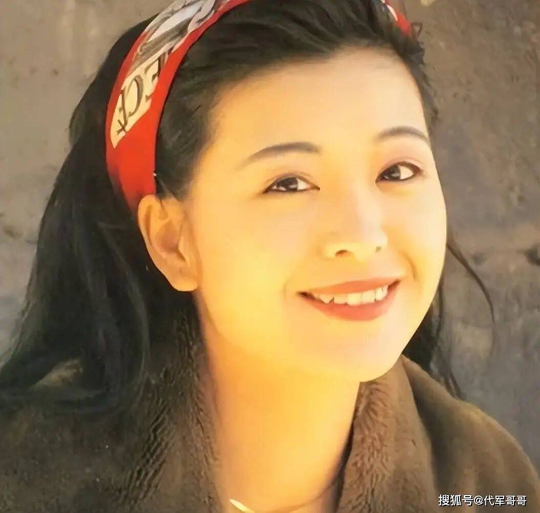她21岁嫁52岁富豪，结婚13天老公离世，打10年官司（组图） - 6