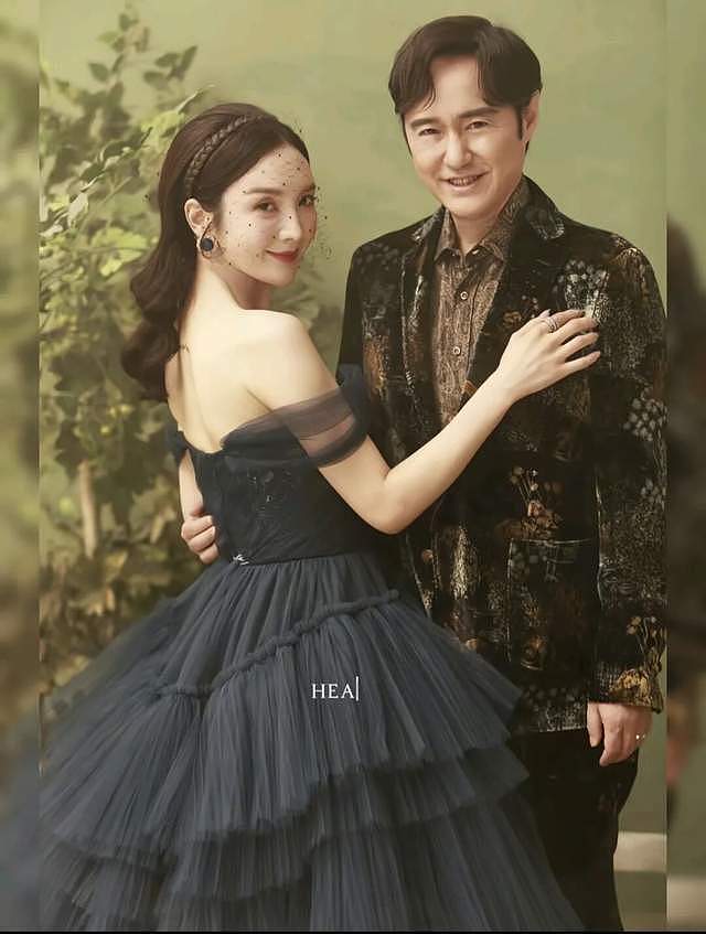 戏里结了九次婚，终于33岁来了一次真的，老公大她9岁演技也超好（组图） - 11