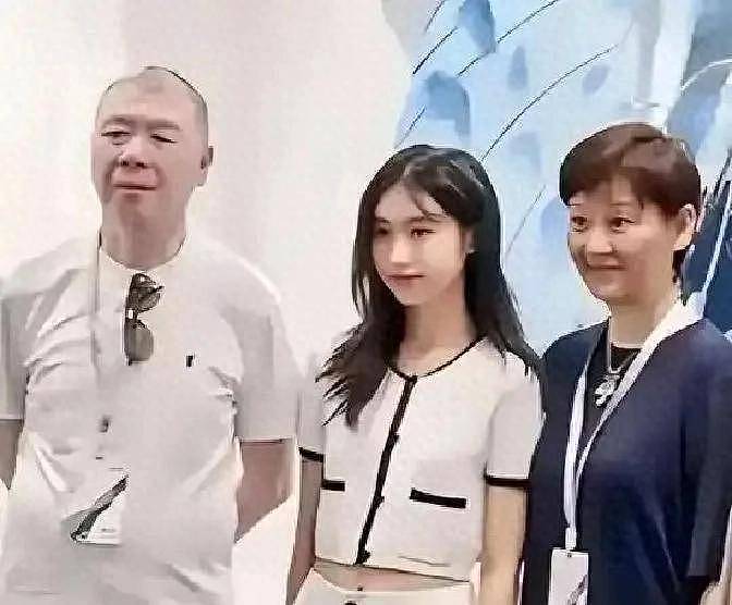 冯小刚是否和徐帆离婚?被曝清空与徐帆微博(组图) - 9