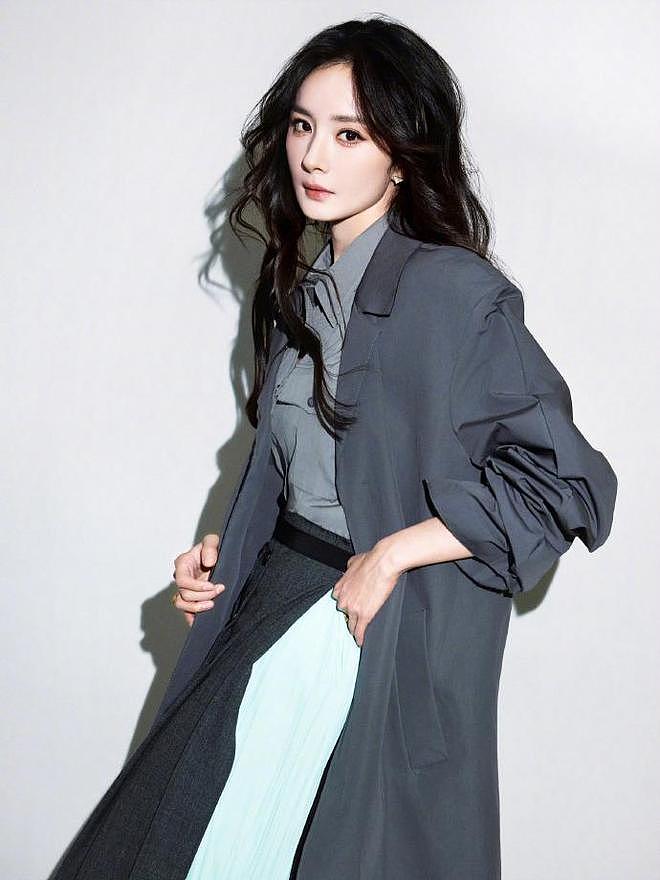 杨幂回应与张艺谋合作:多少年前许下的愿望,梦想照进现实的感觉(组图) - 5