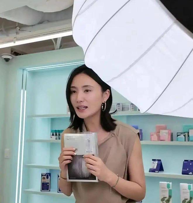 又离婚了？高调谈论再婚的李亚鹏，没给海哈金喜留一丝体面（组图） - 11