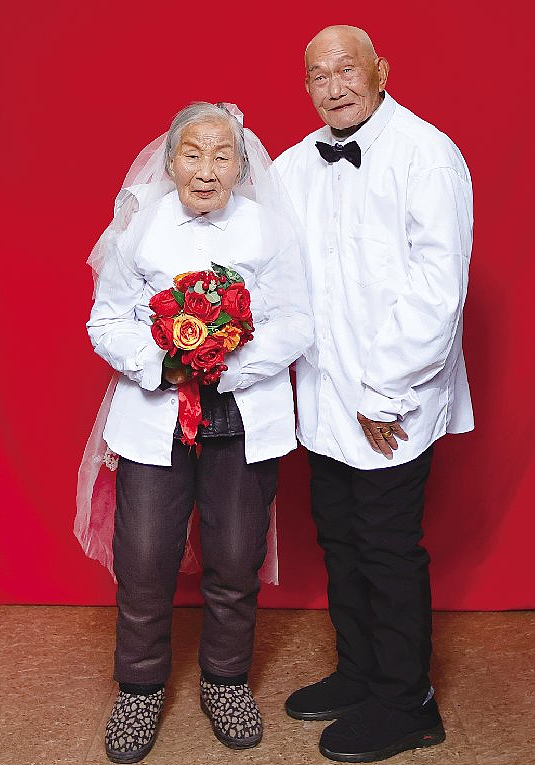 102岁夫妻同年同月同日生！一个爱吃糖，一个爱喝酒，儿女分享父母长寿秘诀（组图） - 5