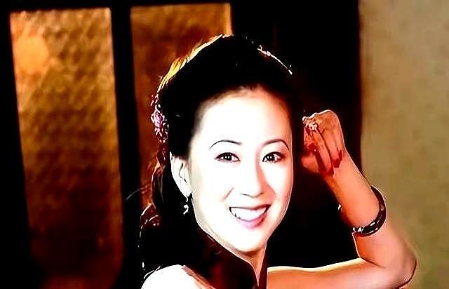 49岁仍单身！曾因“全裸写真”遭全网唾骂，如今她活成了这样（组图） - 2