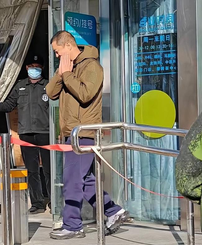 李亚鹏哭了！陈光标带1900万救场嫣然医院，王菲回应让全网沸腾（组图） - 1