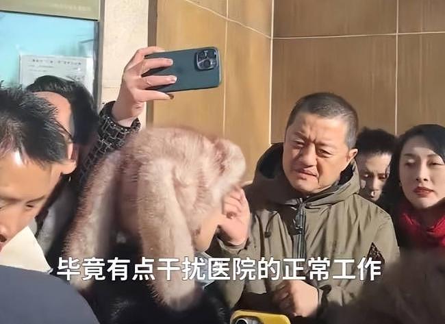 李亚鹏哭了！陈光标带1900万救场嫣然医院，王菲回应让全网沸腾（组图） - 11