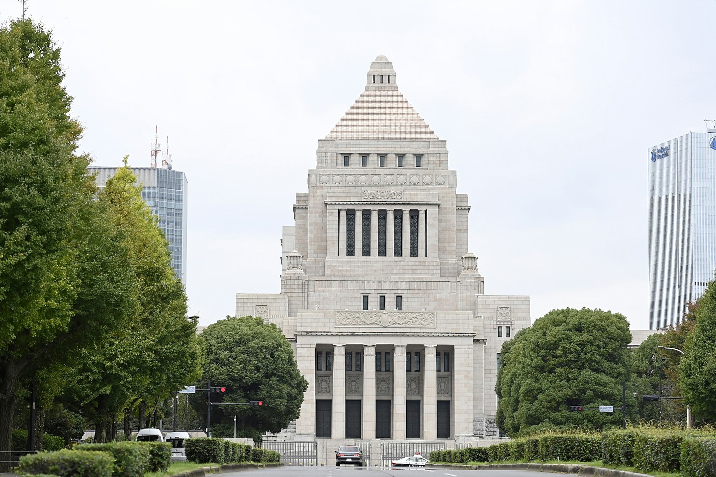 日本众议院正式解散，各党进入选战（组图） - 2