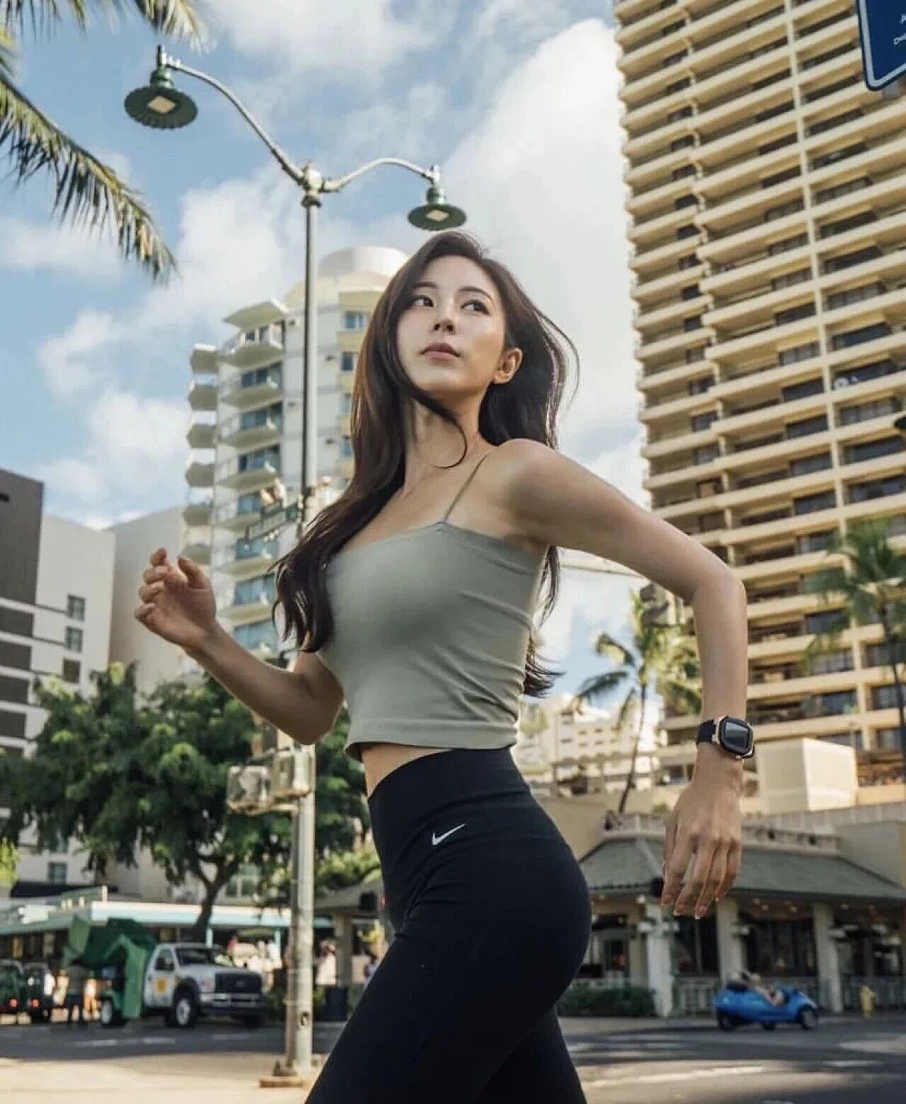 【美女】神似张钧宁，大秀凹凸身材，网友：零死角美女（组图） - 7