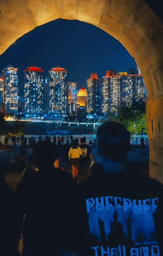 2026外网第一爆梗：成为中国人！外国网友：我们过的都是什么苦日子……（组图） - 29