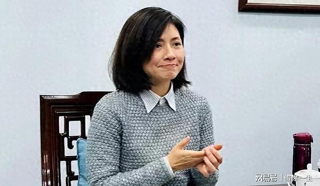 央视名嘴吉雪萍没想到，离世6年的女儿，竟意外成了她的“救赎”（组图） - 1