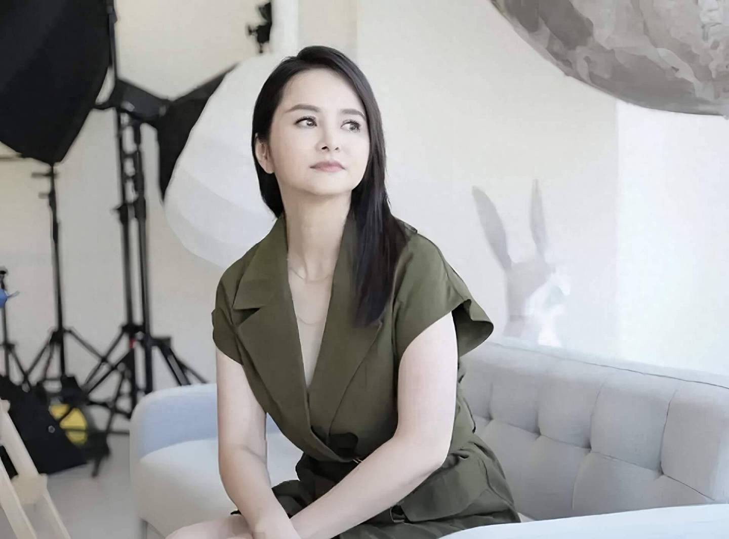 香港知名女星嫁豪门以离婚收场，遭前夫爆料性欲强（组图） - 1