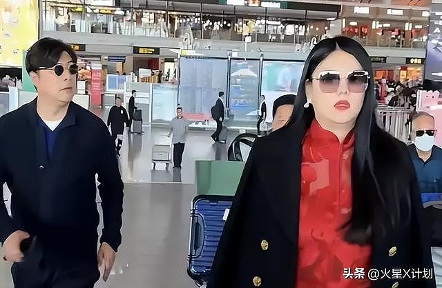 李湘风波再升级！官方下场，网友呼吁封杀，3大原因，事关赵薇（组图） - 8