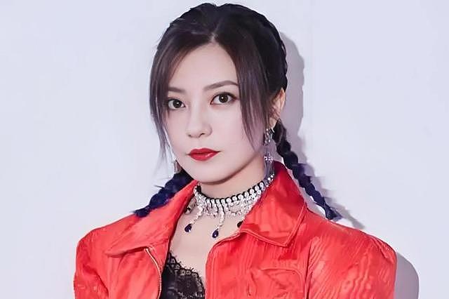 李湘风波再升级！官方下场，网友呼吁封杀，3大原因，事关赵薇（组图） - 17