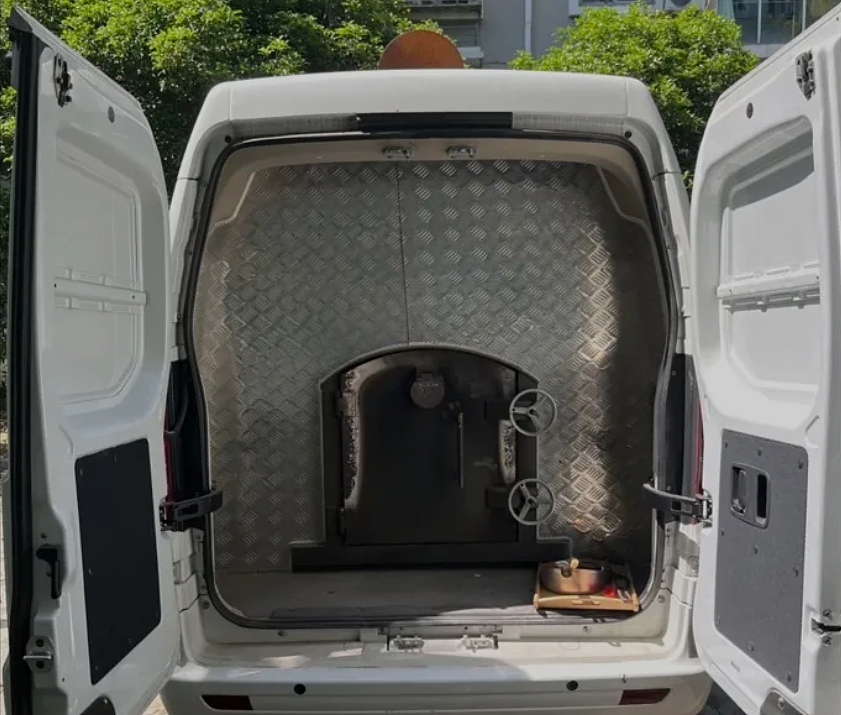 焚化炉送上门！这种需求在上海激增！遗体告别、选择墓地…网友吵翻（组图） - 7