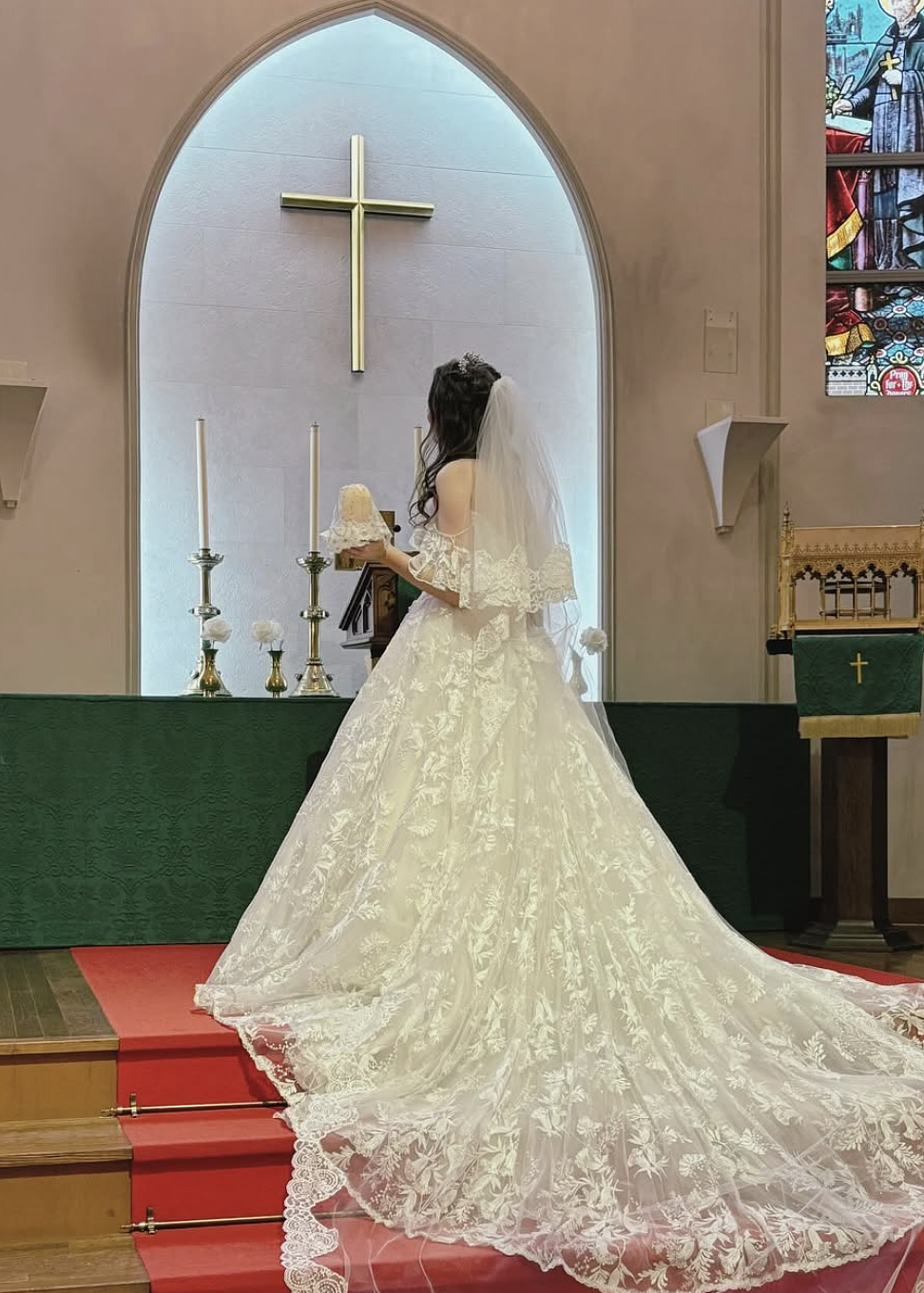 24岁法国女生现实中有女友，却执意嫁给漫画人物，还发誓永不离婚！这混乱的关系…（组图） - 10