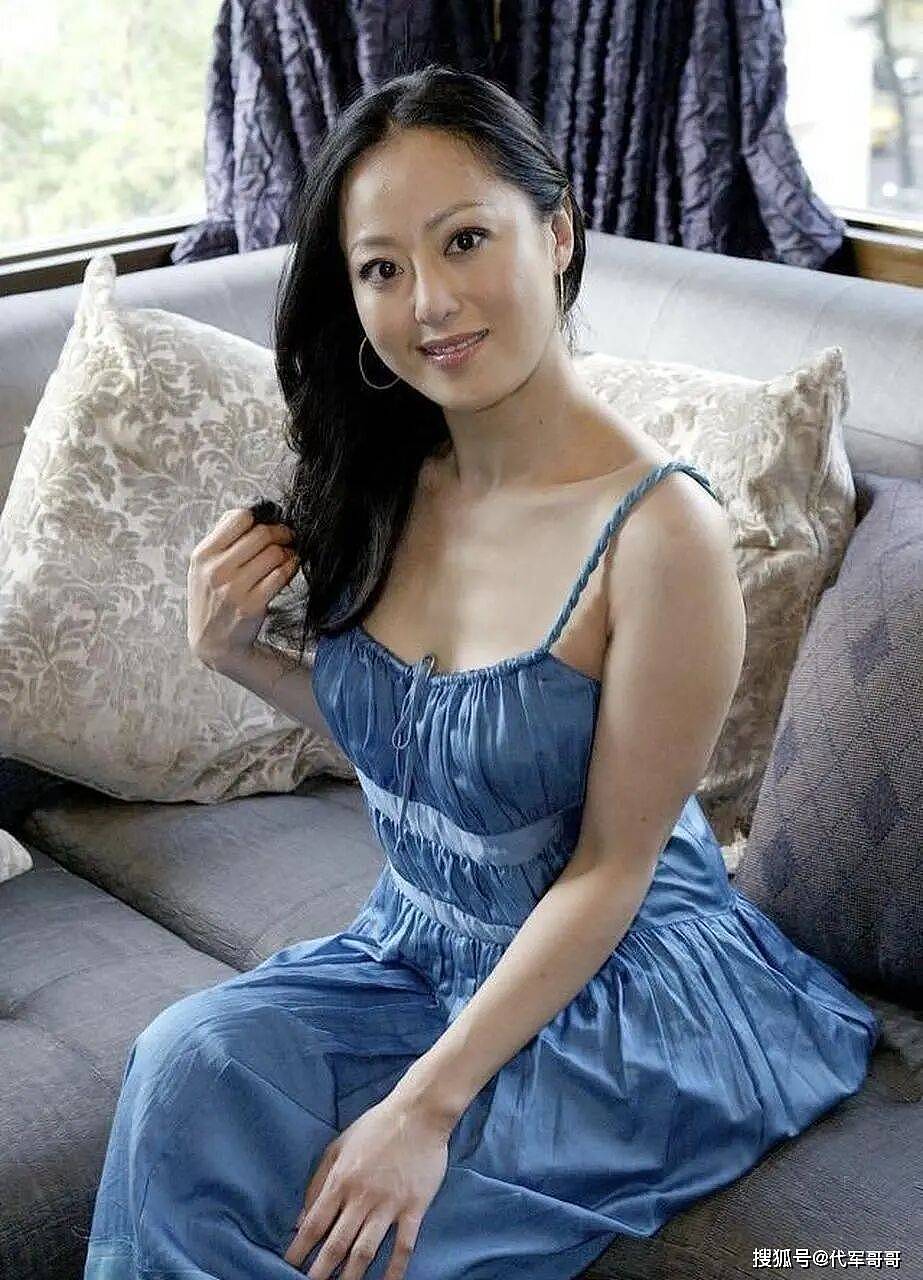 62岁章小蕙近况曝光!参与鲁豫访谈尽显优雅(组图) - 7