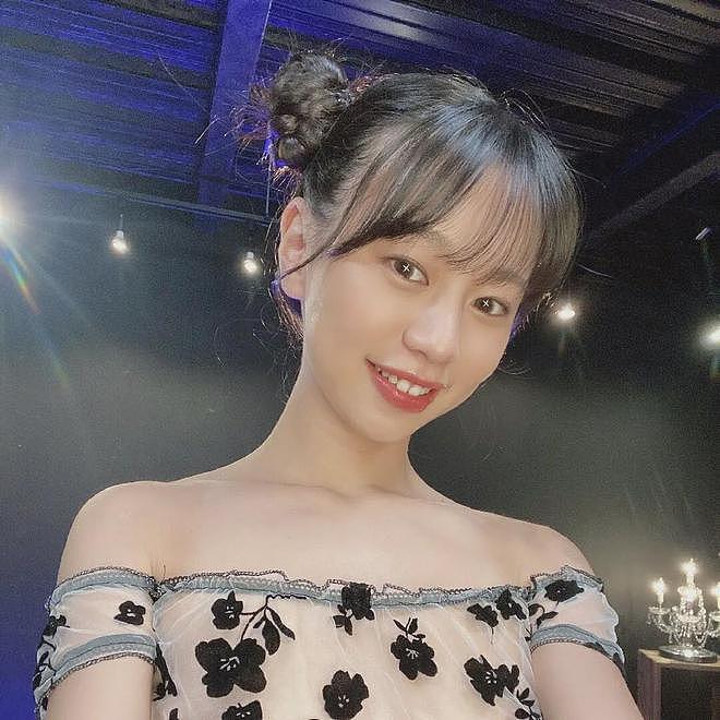 【美女】她长相甜美身材曼妙，一双大长腿让人垂涎，邀打篮球你去不去（组图） - 19
