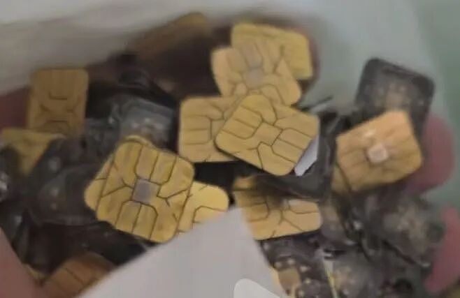 2吨电话卡炼出191克黄金,价值超20万元!当事人揭秘“炼金术”:只赚了10克金,普通人做不了这个事(组图) - 2