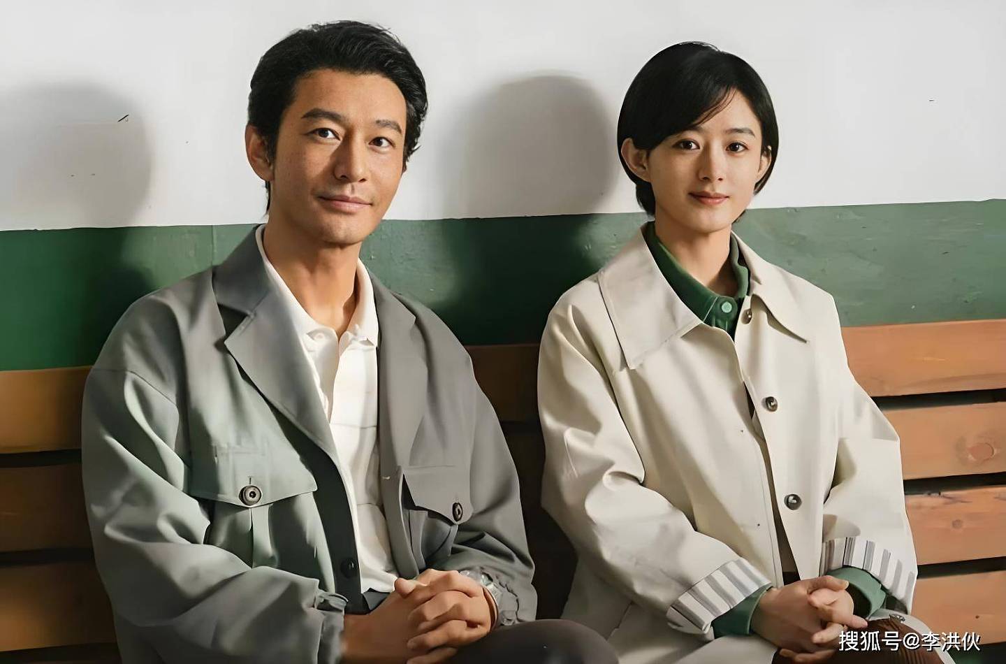 黄晓明拒绝油腻，赵丽颖告别甜妹，《小城大事》...（组图） - 3