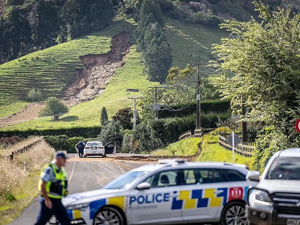 新西兰露营地滑坡致6人遇难，包括中国公民！澳洲游客死里逃生（组图） - 2